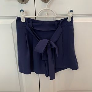 Paperback navy tie up shorts